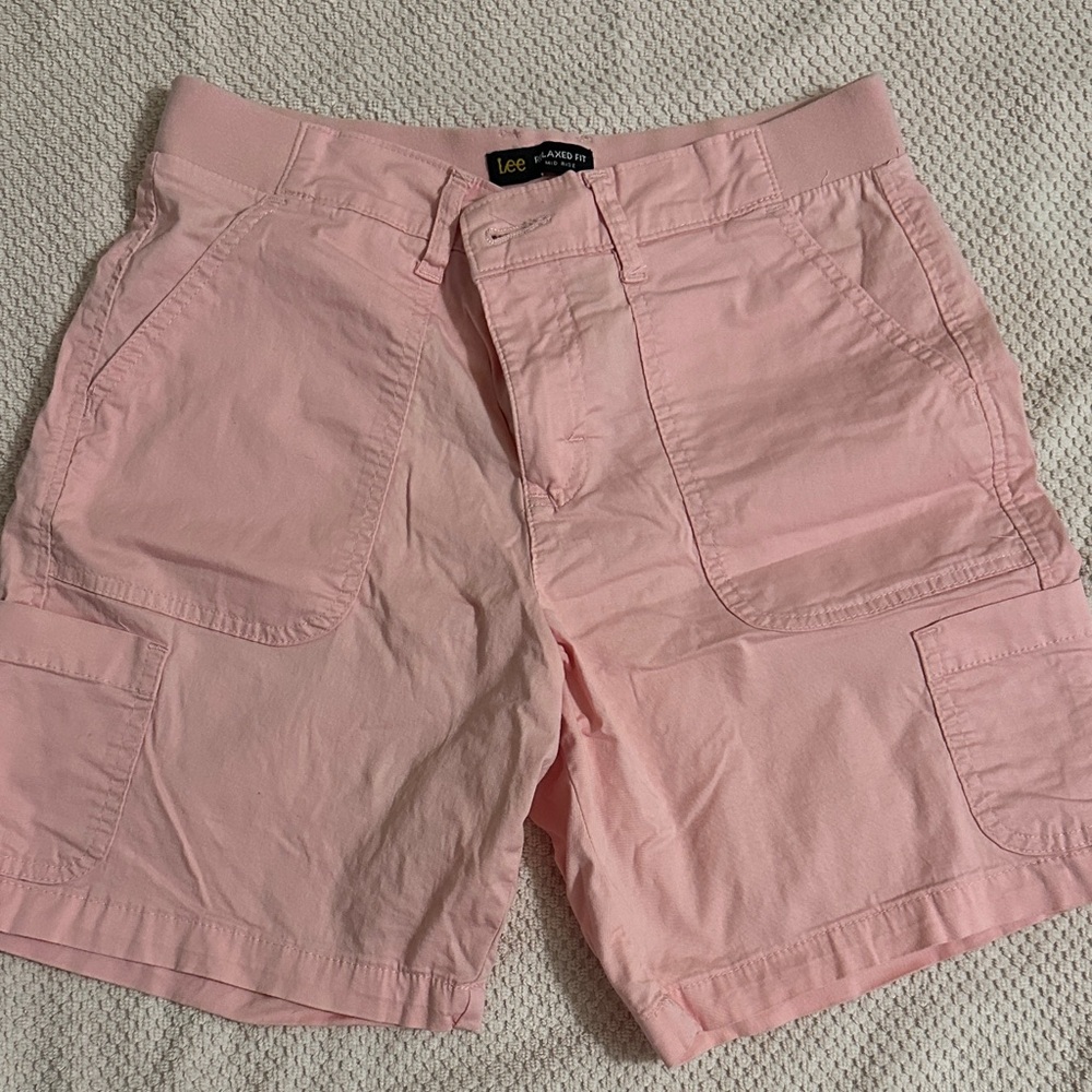 Lee Women's Light Pink Cargo Shorts